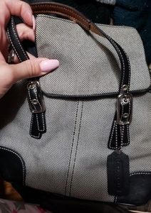 Authentic Coach Bag w/matching wristlet